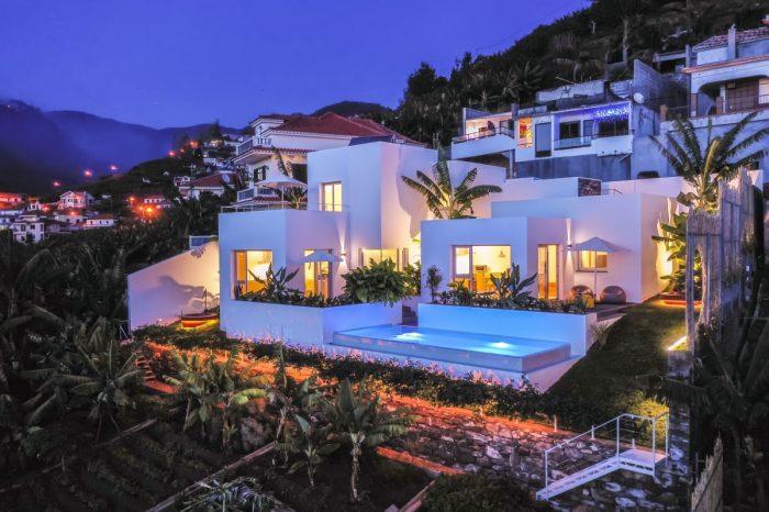 Vila su baseinu, sodu ir vaizdu į vandenyną