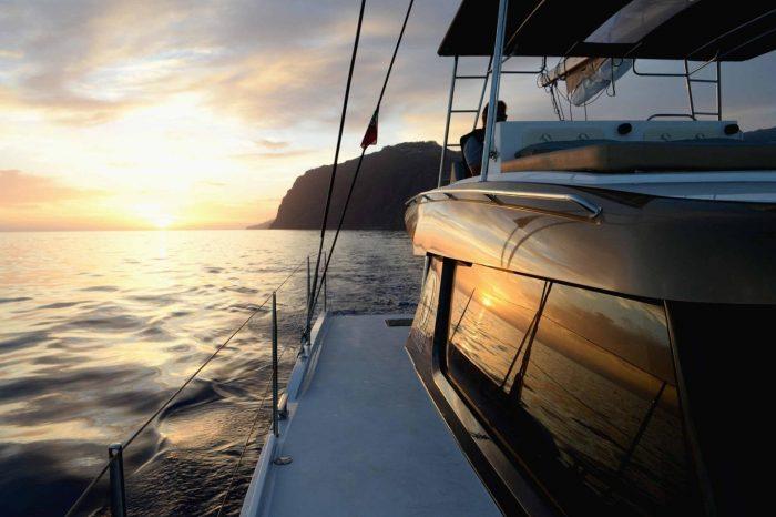 Plaukimas privačiu laivu